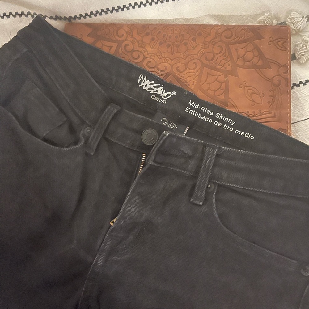 Mossimo Mis Rise Skinny Jeans - Picture 2 of 2